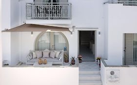 Villa Flora Naxos